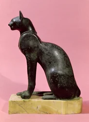 Sculpture of a cat, Late Period