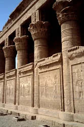 Egyptian architecture: view of the Temple of Hathor in Denderah