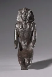 Statuette of Kneeling King