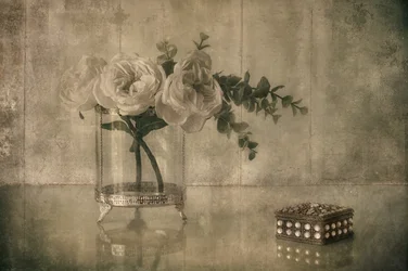 Elegant Rose and Keepsake