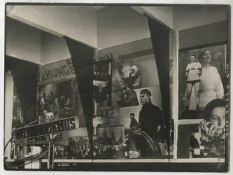 Interior of the Soviet pavilion at the International Press Exhibition, Cologne