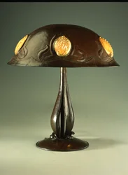 Table lamp