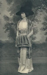 A graceful Chinchilla Stole, with shaped Muff to match, also made in Mole, Squirrel, and Seal dyed Musquash