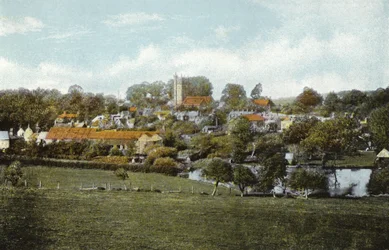 Carisbrooke Village