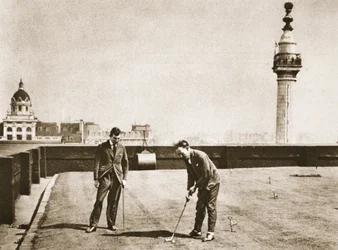 Golf practice for office workers on the roof of Adelaide House, from Wonderful London, published 1926-27