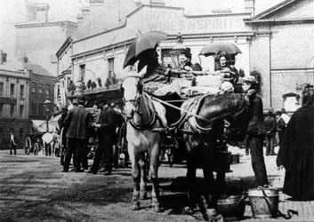 Horse Cabs, Oxford Street, Kidderminster, 1910