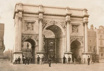 Marble Arch, Oxford Street, London