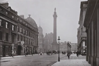 Newcastle, Grey Street