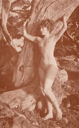 Nudist art: Earthbound