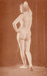 Nudist Art: Juno