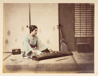 Singing girls [Japan], Studio portrait