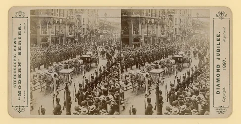 Stereoscopic print of Queen Victoria
