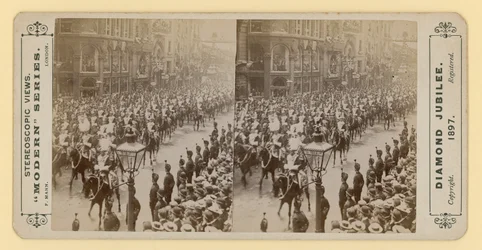 Stereoscopic print of Queen Victoria