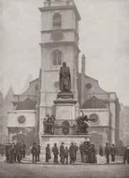 The Gladstone Memorial in the Strand