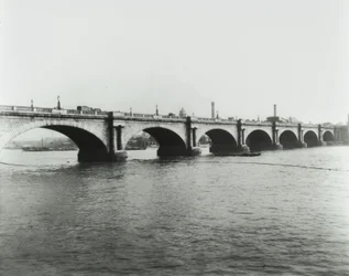 Waterloo Bridge: View from the North Bank, 1895