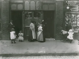 Women and Children Outside a Tavern in London
