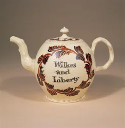 Creamware teapot, Cockpit Hill, Derby, c. 1763