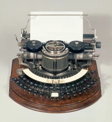 Hammond typewriter, with the ideal keyboard, c.1895