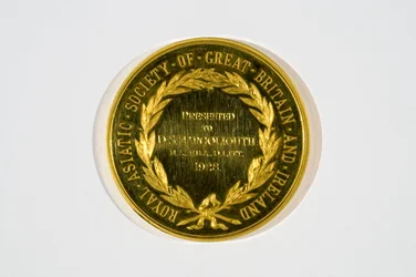 Medal by John Pinches Medallists Ltd., 1928 (obverse)