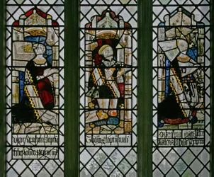 Window w2 depicting Elizabeth Pigot, Sir Thomas Clopton, Catherine Mylde