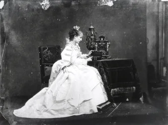 Sarah Bernhardt in the role of Marie de Neubourg in 