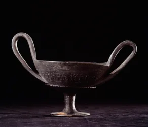 Etruscan Civilization: Kantharos