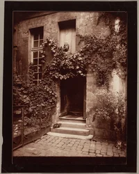 Courtyard in Rouen