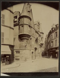 [Hôtel de Sens, now Bibliothèque Forney] [Rue du Riguier, 4th arrondissement]