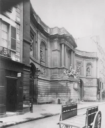 Fontaine des Quatre-Saisons, Rue de Grenelle, Paris, 7th Arrondissement, 1898