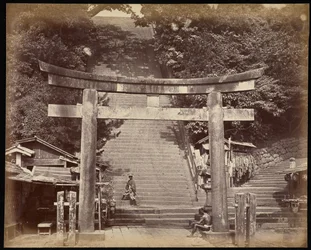 Entrance to the Shrine of Atago Yama, Edo