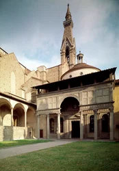 View of the chapel of the Pazzi by Filippo Brunelleschi