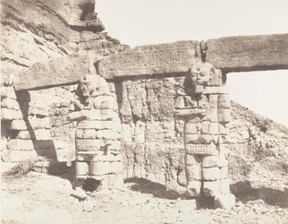 Djerf-Hocein Tutzis, Hemi-Speos, Colossi of the Outer Part