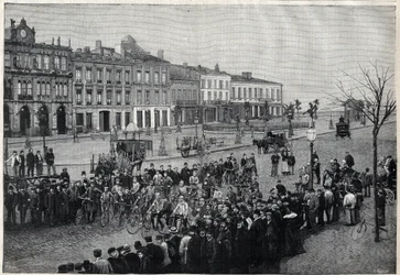 Depart of Bordeaux-Paris cycling race in 1891 - engraving by Meaulle of 1891