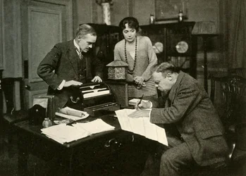 Hornblower surrenders, 1920