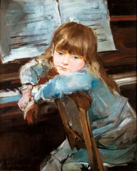 Nina in front of the piano