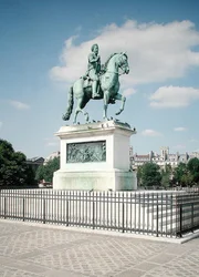 Equestrian statue of Henri IV