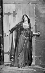 Miss Kitchener as Kate Douglas