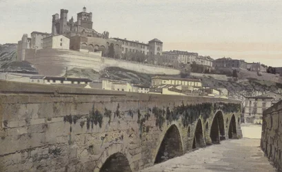 Beziers, Old Bridge and Saint-Nazaire Church (former Cathedral)