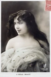 French New Year Postcard Depicting a Beautiful Woman