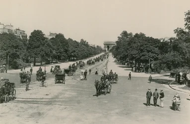 Bois de Boulogne Avenue