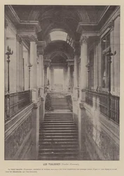La Commune de Paris, The Tuileries, Honor Staircase