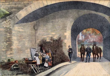 A homeless family camped under a bridge in Paris. Engraving taken from the newspaper Le Petit Parisien