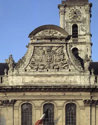 Baroque Architecture: Facade of the Hotel de Ville (1717 - 1721) by Heroguelle. Fronton Depicting the City