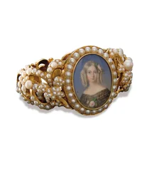 Bracelet containing a miniature of Marie, Duchesse of Aumale