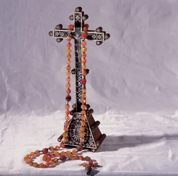Crucifix and rosary said to have belonged to Mary Queen of Scots