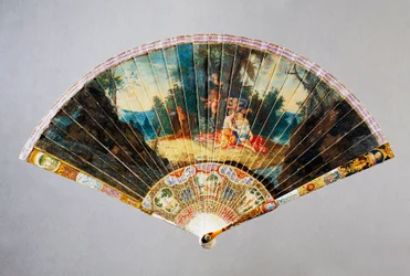 Damaged Vernis Martin-style hand fan depicting Gallant feast, swan leather with painted ivory guard stick