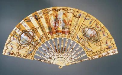 Hand fan depicting Rest during hunt