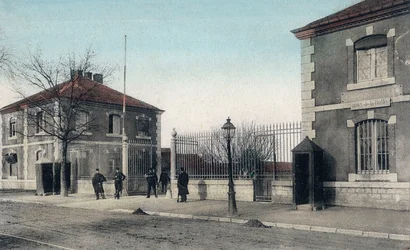Postcard depicting the Barracks at Besancon, c. 1900