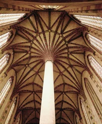 View of the fan vaulting of the ceiling