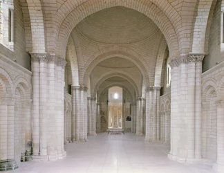 View of the nave and apse of the abbey church with the effigies of Henry II and Eleanor of Aquitaine